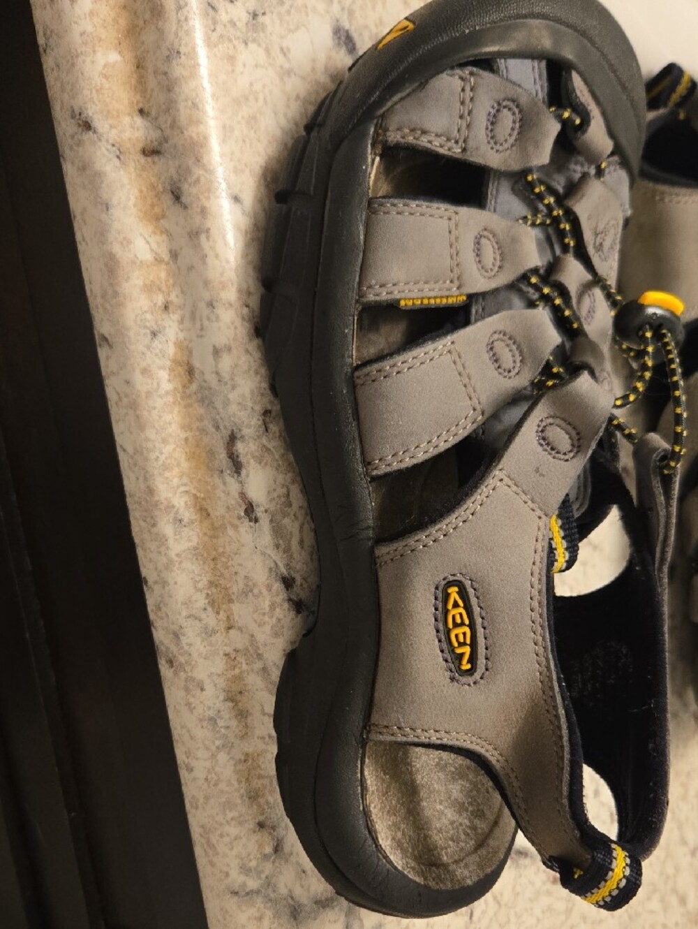 Keen Woman's Newport Sandals Size 7.5 - Picture 5 of 12